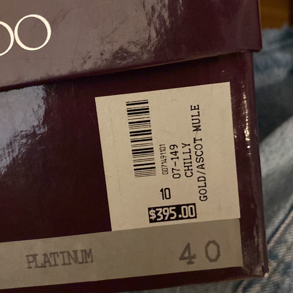 Jimmy Choo gold sandals mule size 40. Size 9 - Picture 8 of 8